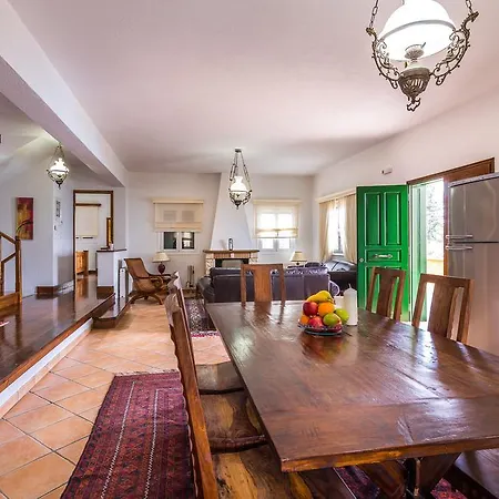 Niriis Áyios Nikítas