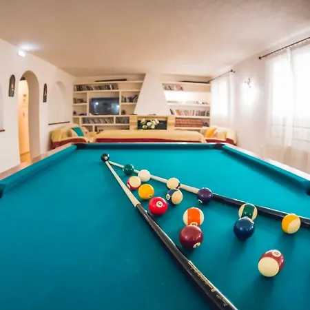 Niriis * Áyios Nikítas