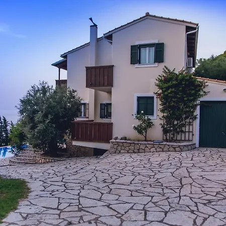 Niriis * Áyios Nikítas