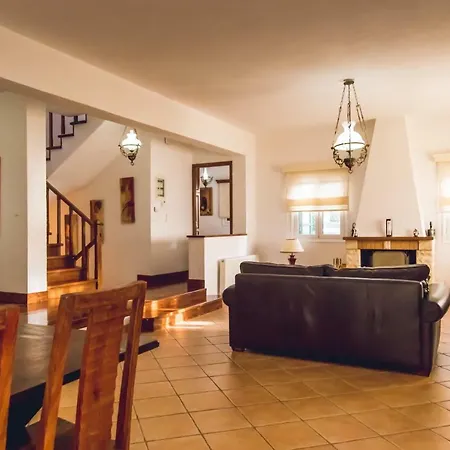 Villa Niriis Áyios Nikítas