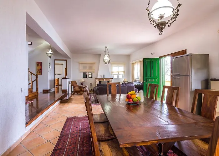 Niriis Áyios Nikítas