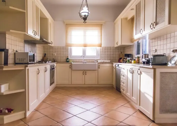 Niriis Vila Áyios Nikítas