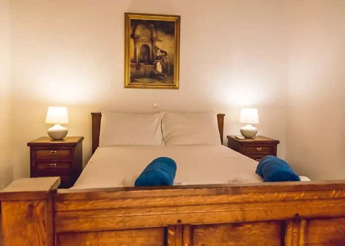 Vila Niriis Áyios Nikítas